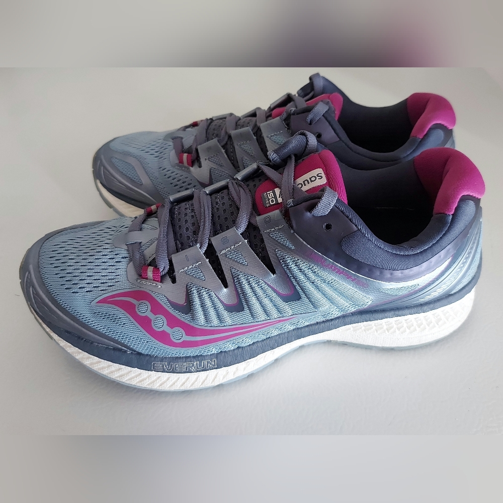 Saucony Women's Triumph ISO 4 Running Shoes - US 8.5